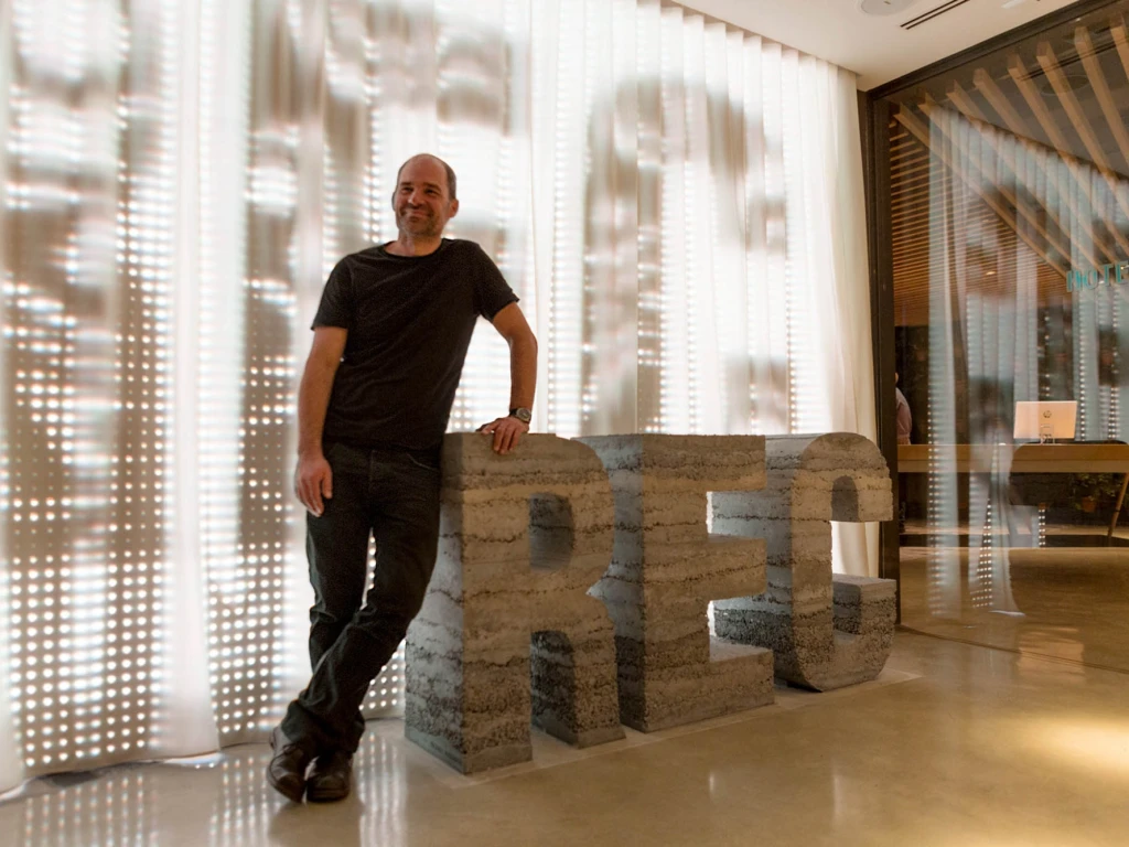 Michael Roschach - Artistas | Hotel REC Barcelona Michael Roschach - Artistas | Hotel REC Barcelona