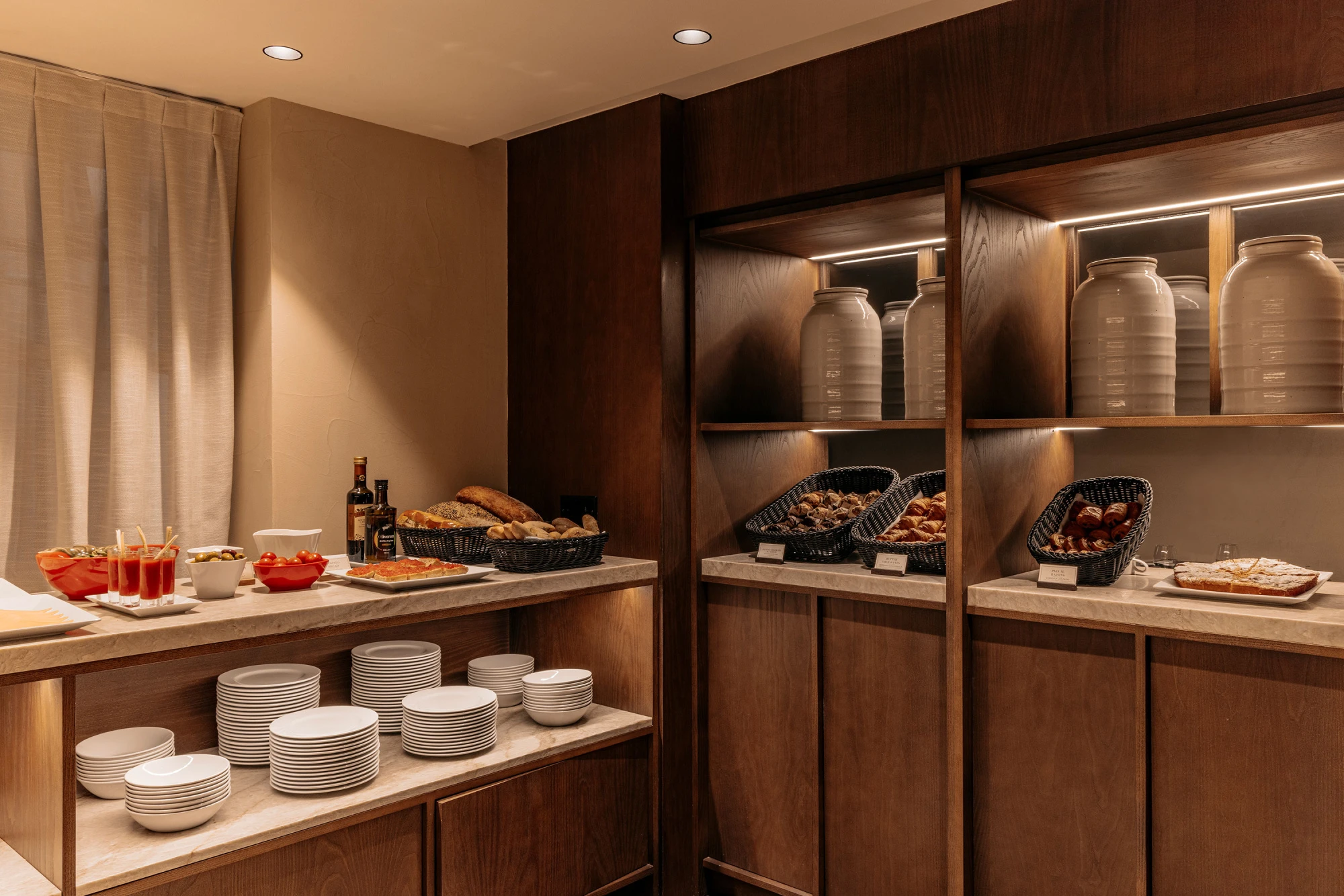 The Caesar Hotel 4* London