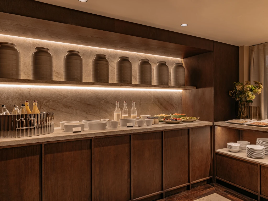 The Caesar Hotel 4* London The Caesar Hotel 4* London