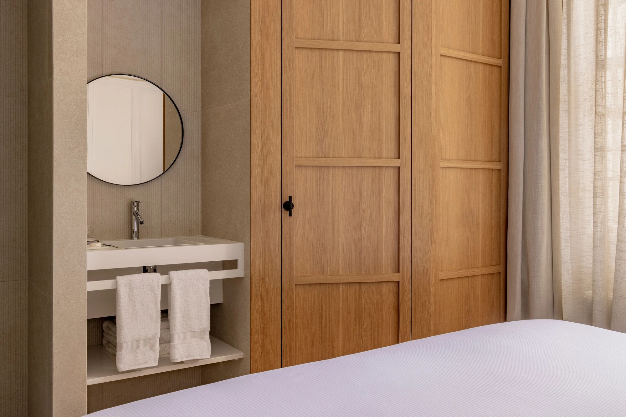 The Caesar Hotel 4* London