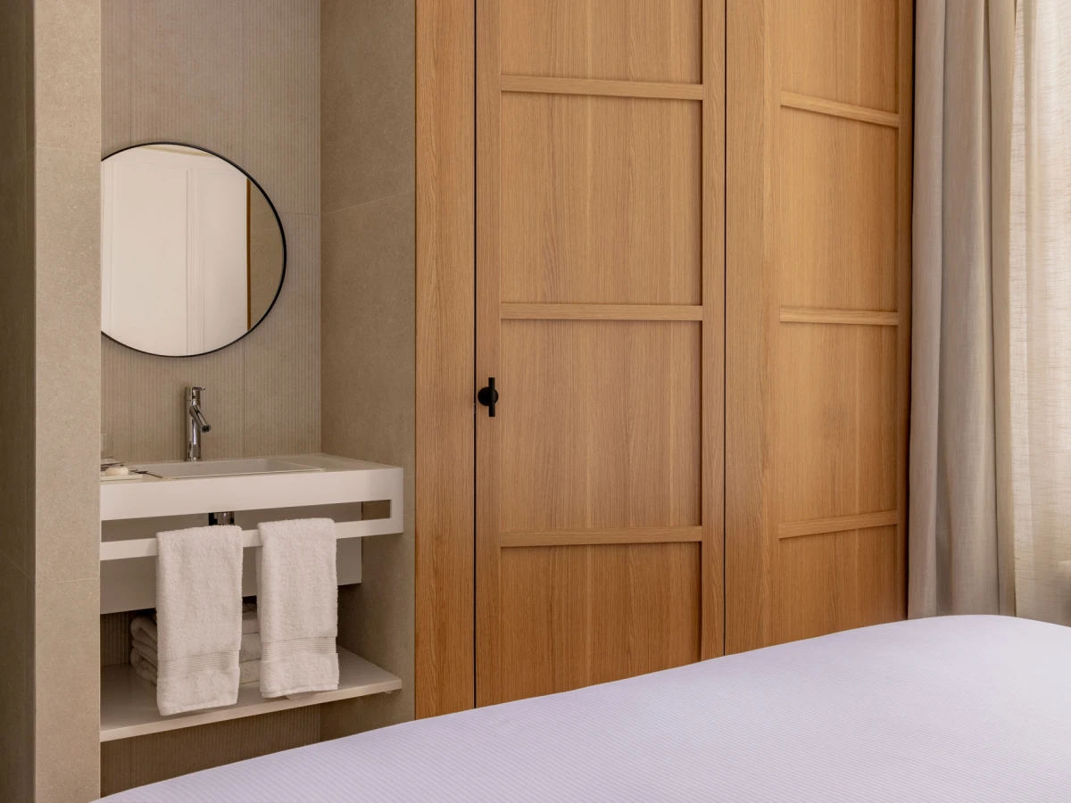 The Caesar Hotel 4* London The Caesar Hotel 4* London