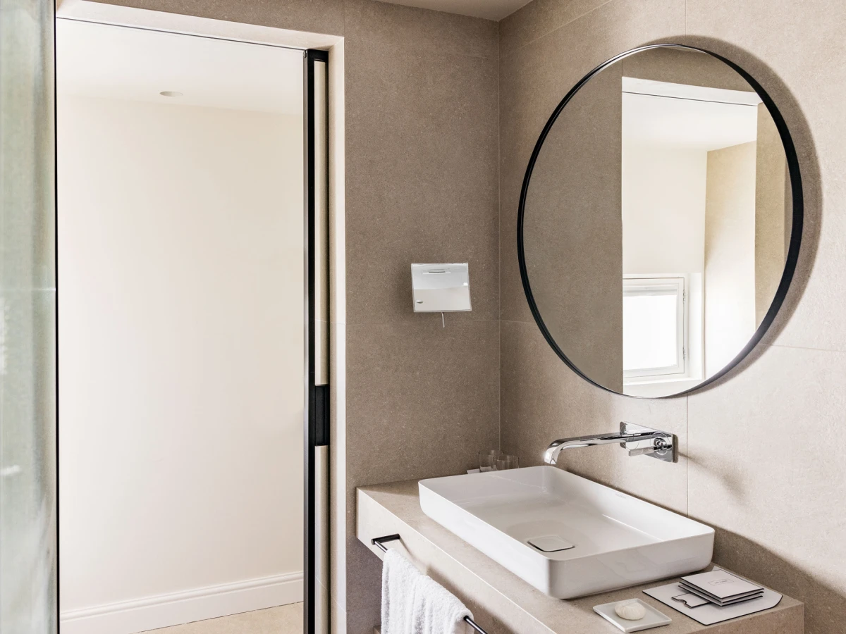 The Caesar Hotel 4* London The Caesar Hotel 4* London