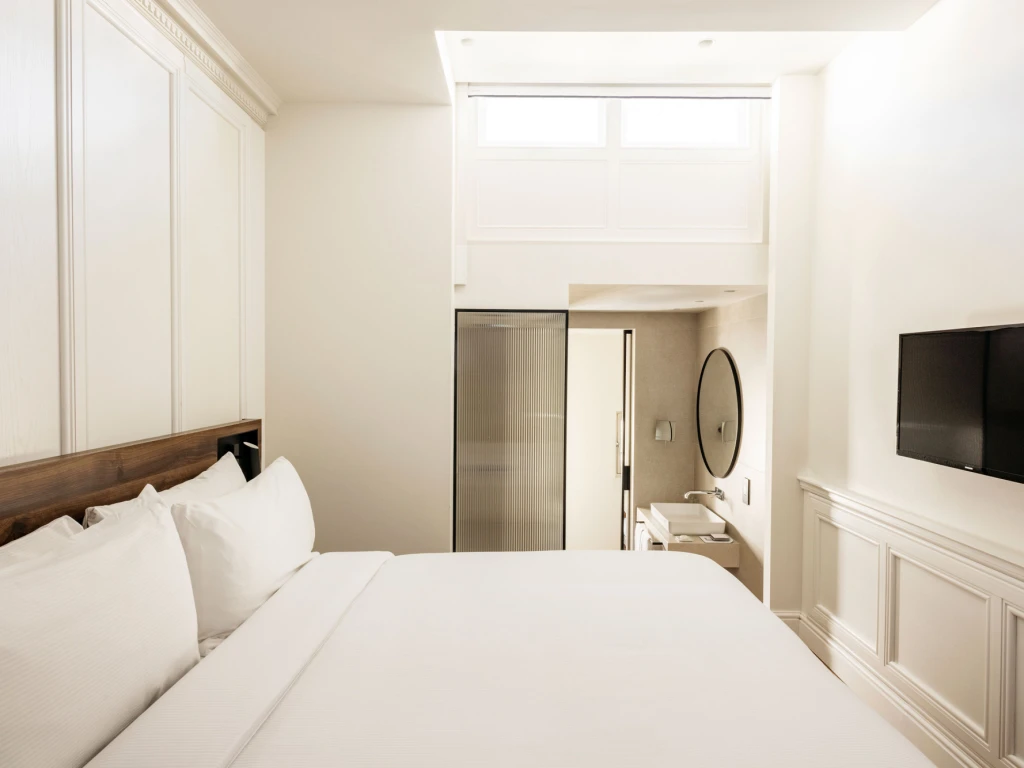 The Caesar Hotel 4* London The Caesar Hotel 4* London