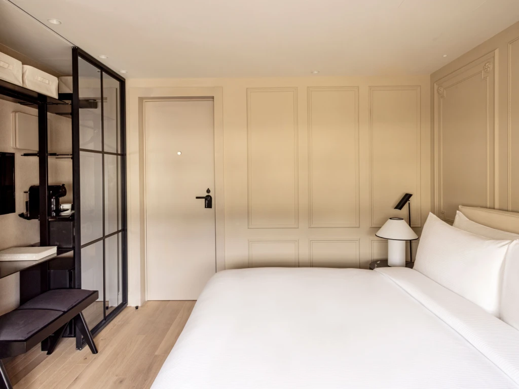 The Caesar Hotel 4* London The Caesar Hotel 4* London