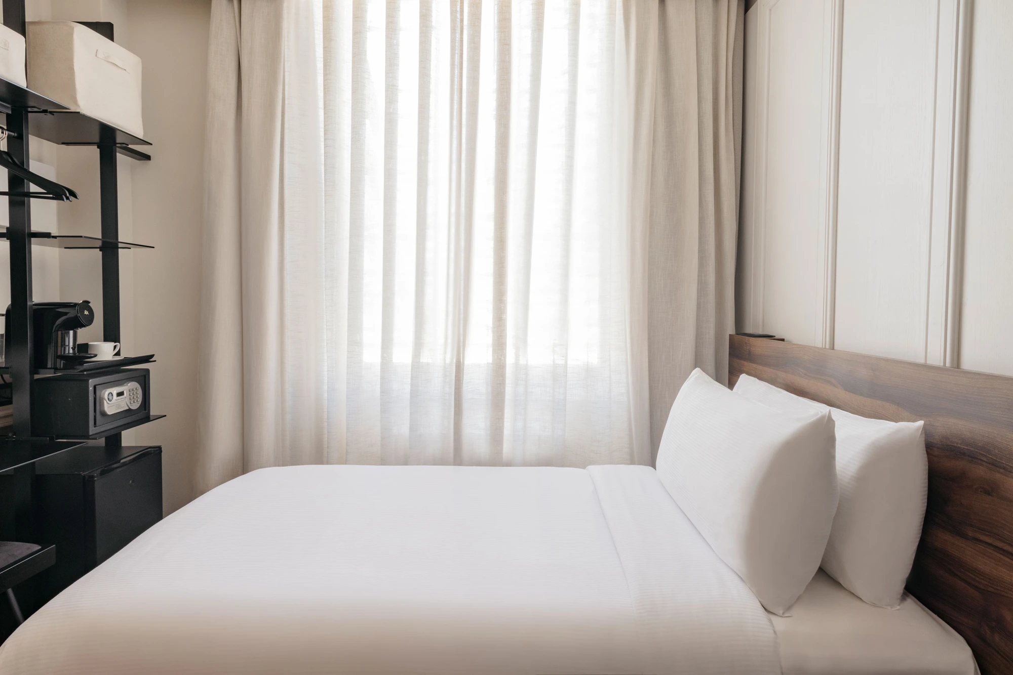 The Caesar Hotel 4* London