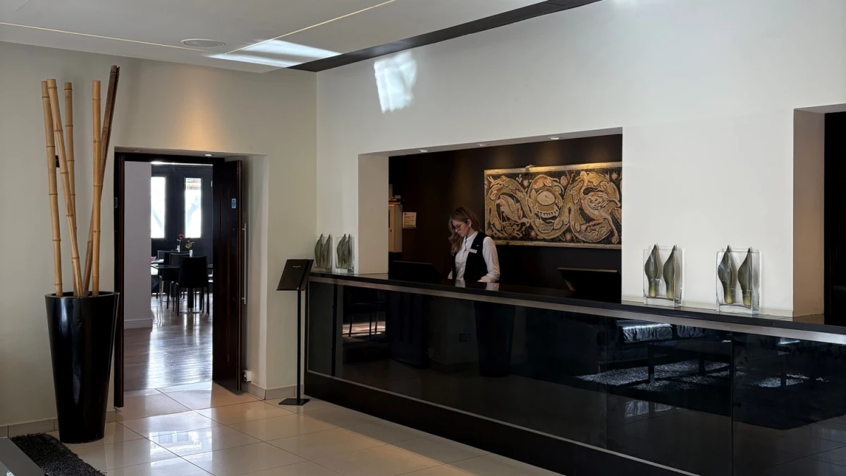 The Caesar Hotel 4* London The Caesar Hotel 4* London