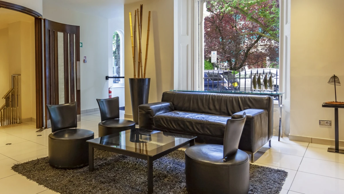 The Caesar Hotel 4* London The Caesar Hotel 4* London