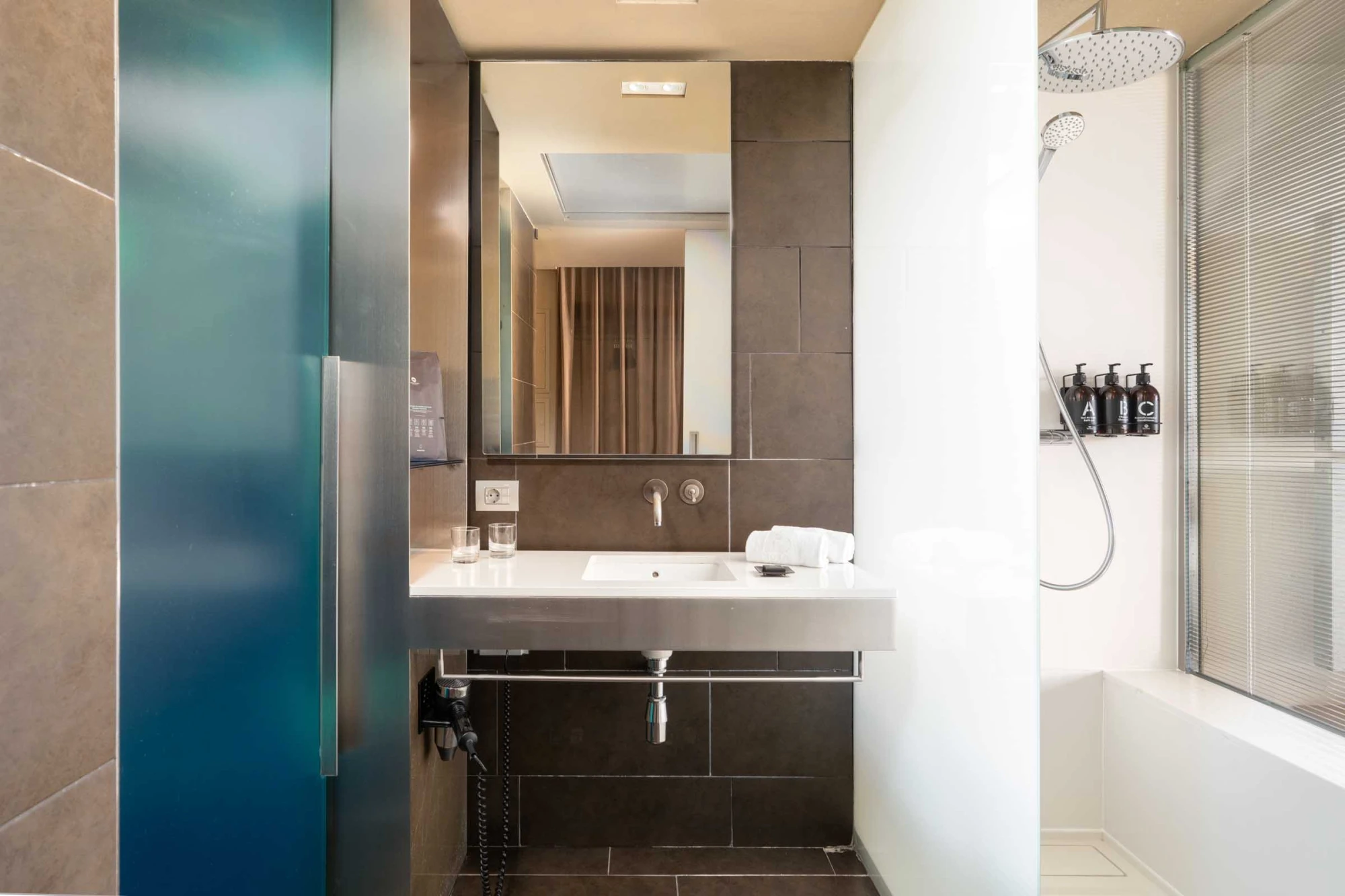 Baño - Habitación Doble | B-Hotel BCN