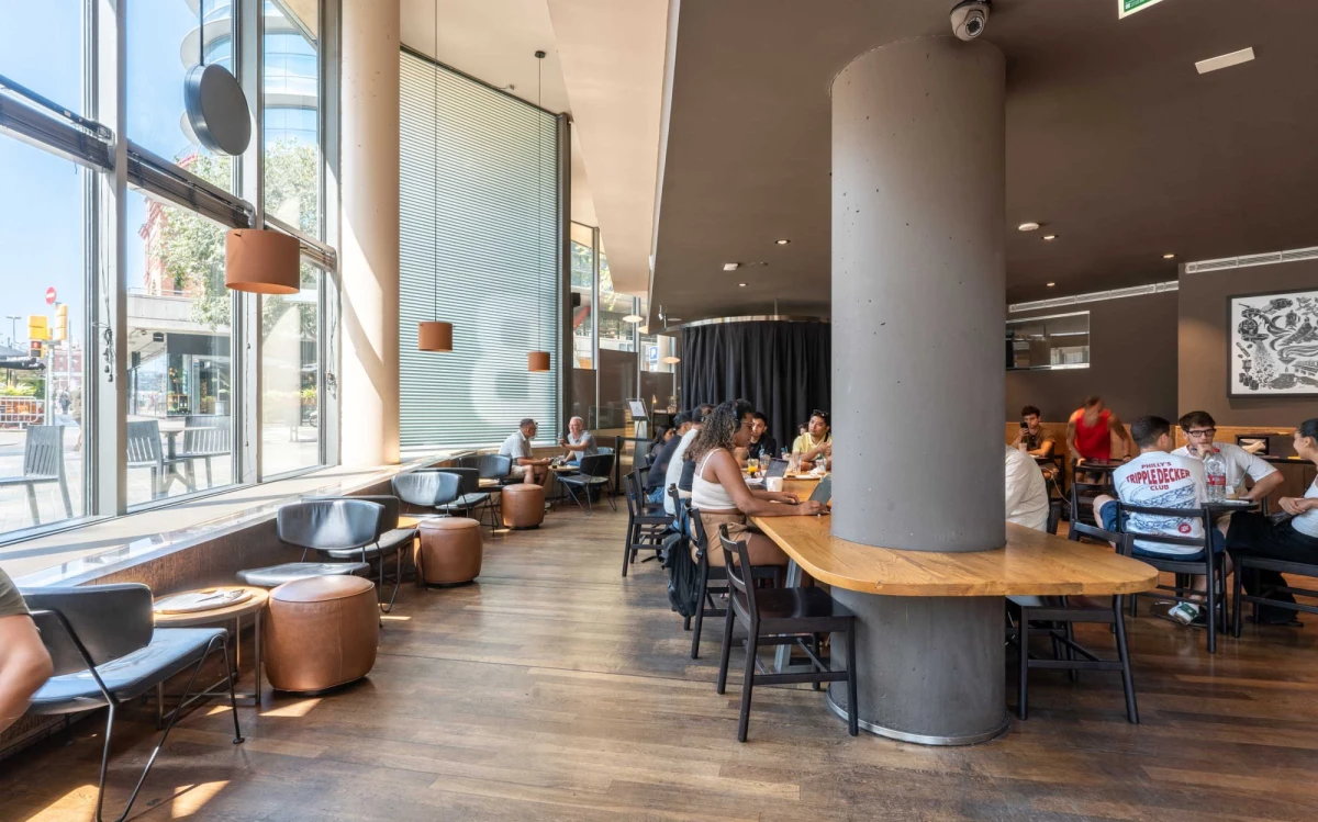 Starbucks | B-Hotel Barcelona Starbucks en el B-Hotel Barcelona