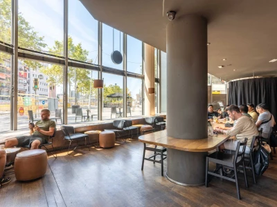 Starbucks | B-Hotel Barcelona Starbucks en el B-Hotel Barcelona
