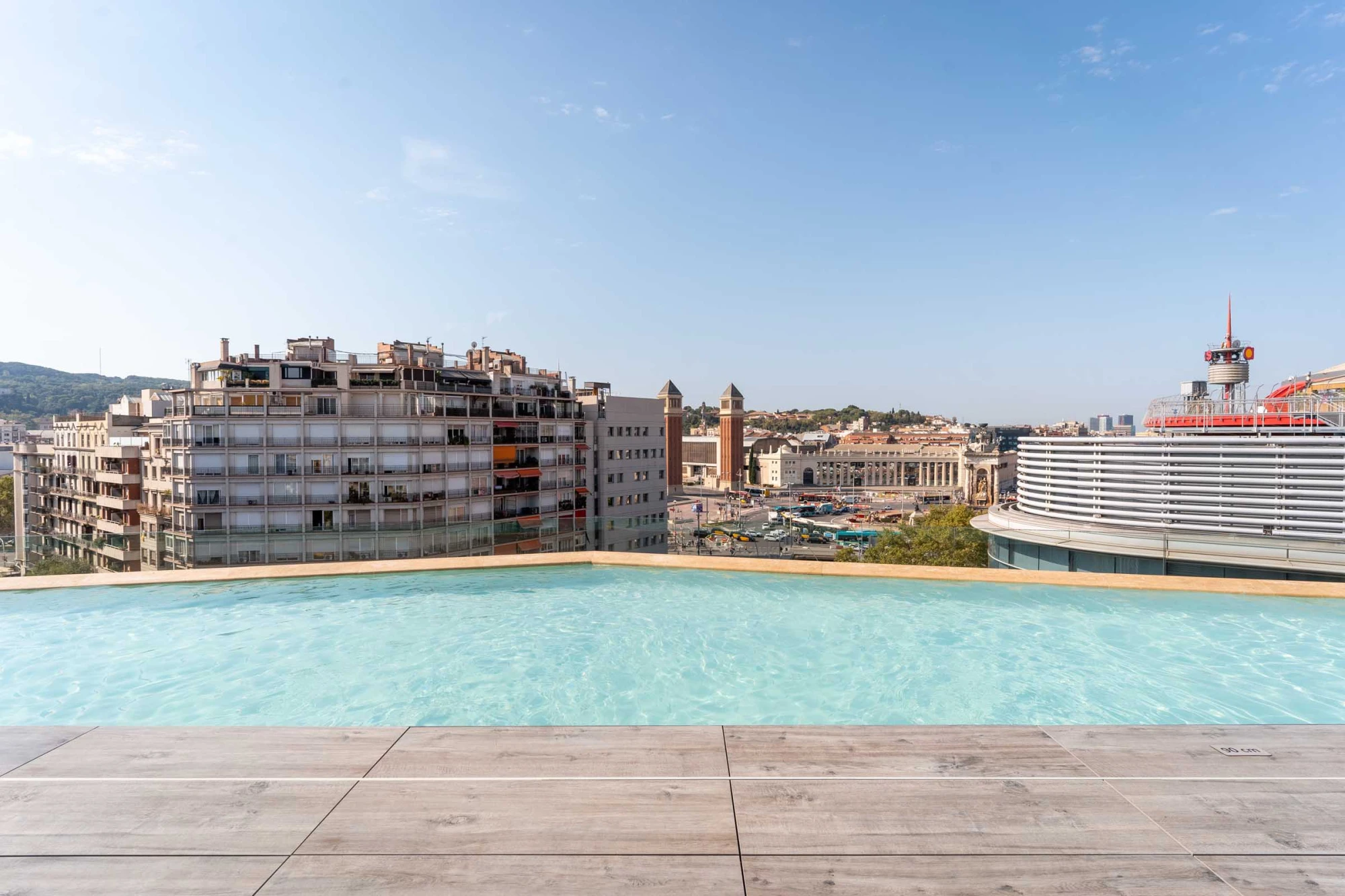 Piscina infinita - B_Pool | B-Hotel