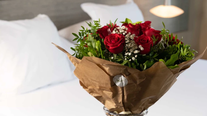 Ramo Rosas Rojas | B-Hotel Barcelona Ramo Rosas Rojas | B-Hotel Barcelona