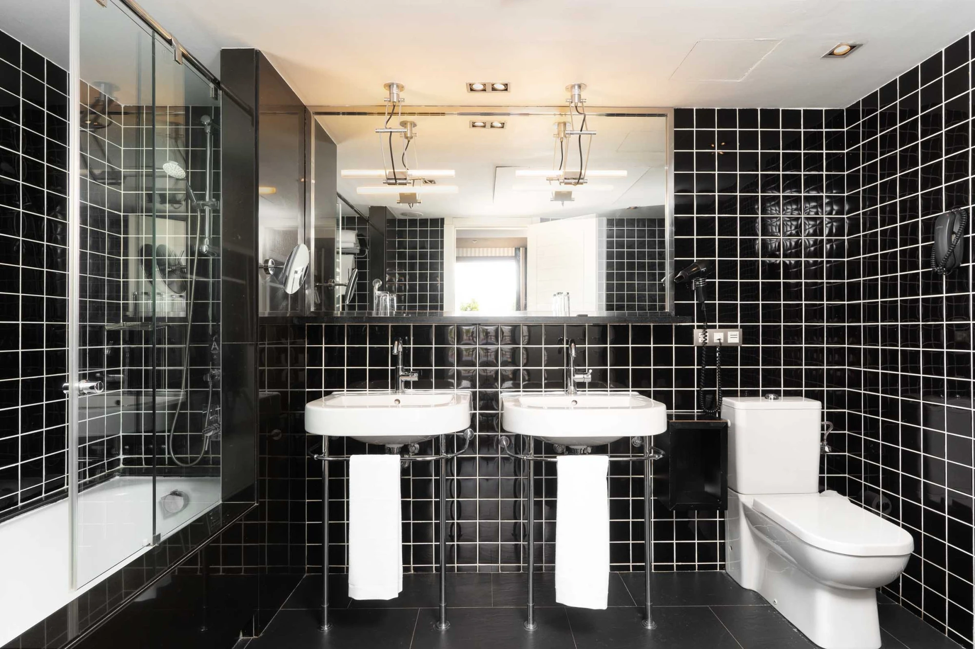 Baño - Penthouse Sagrada Família | Hotel Europark