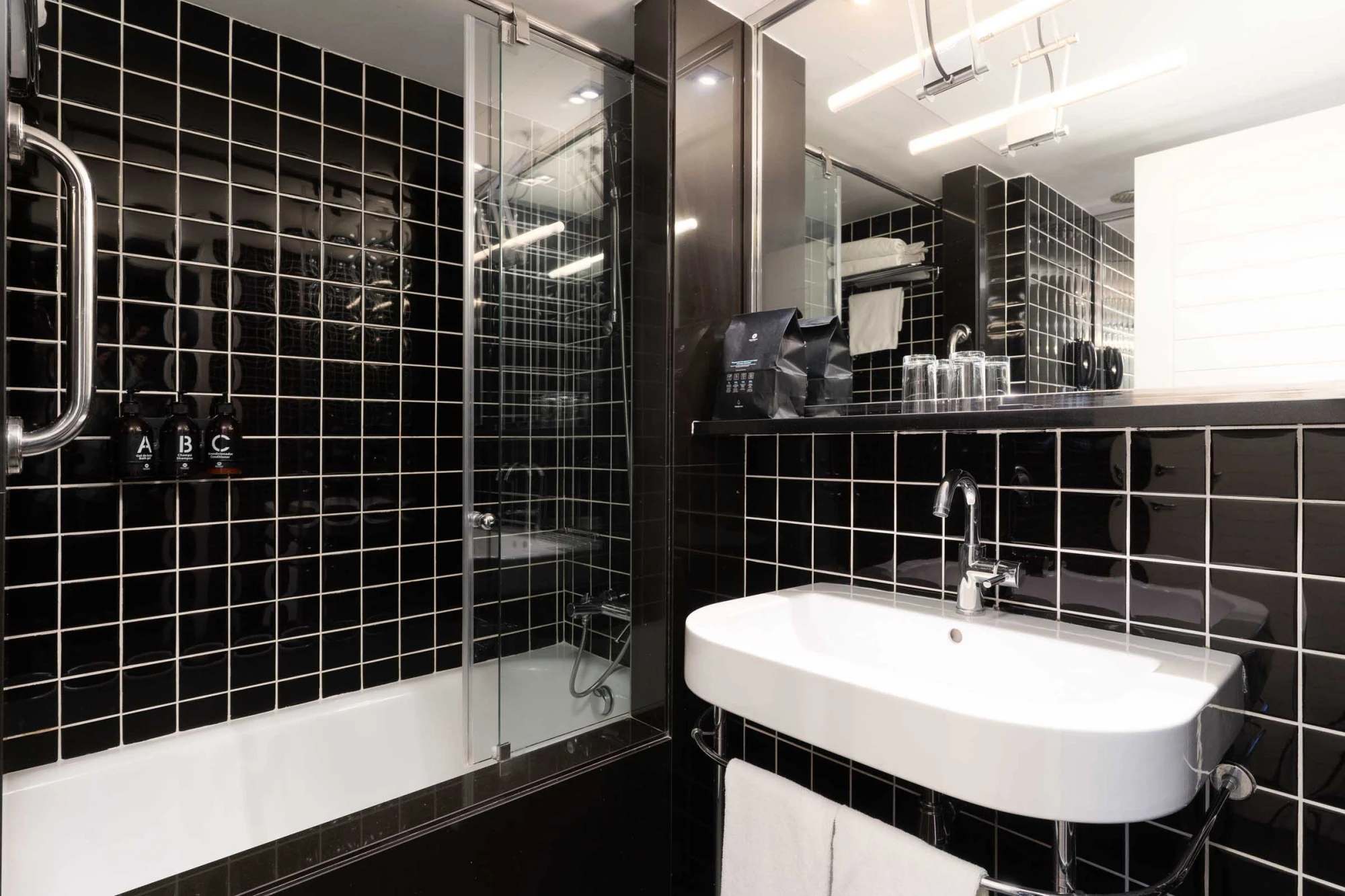 Baño - Habitación Doble | Hotel Europark