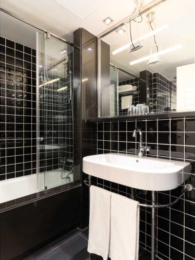 Baño - Habitación Doble | Hotel Europark Baño - Habitación Doble | Hotel Europark