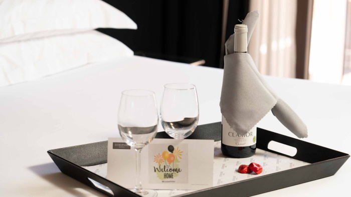Botella de Vino - Hotel Europark Barcelona Botella de Vino - Hotel Europark Barcelona