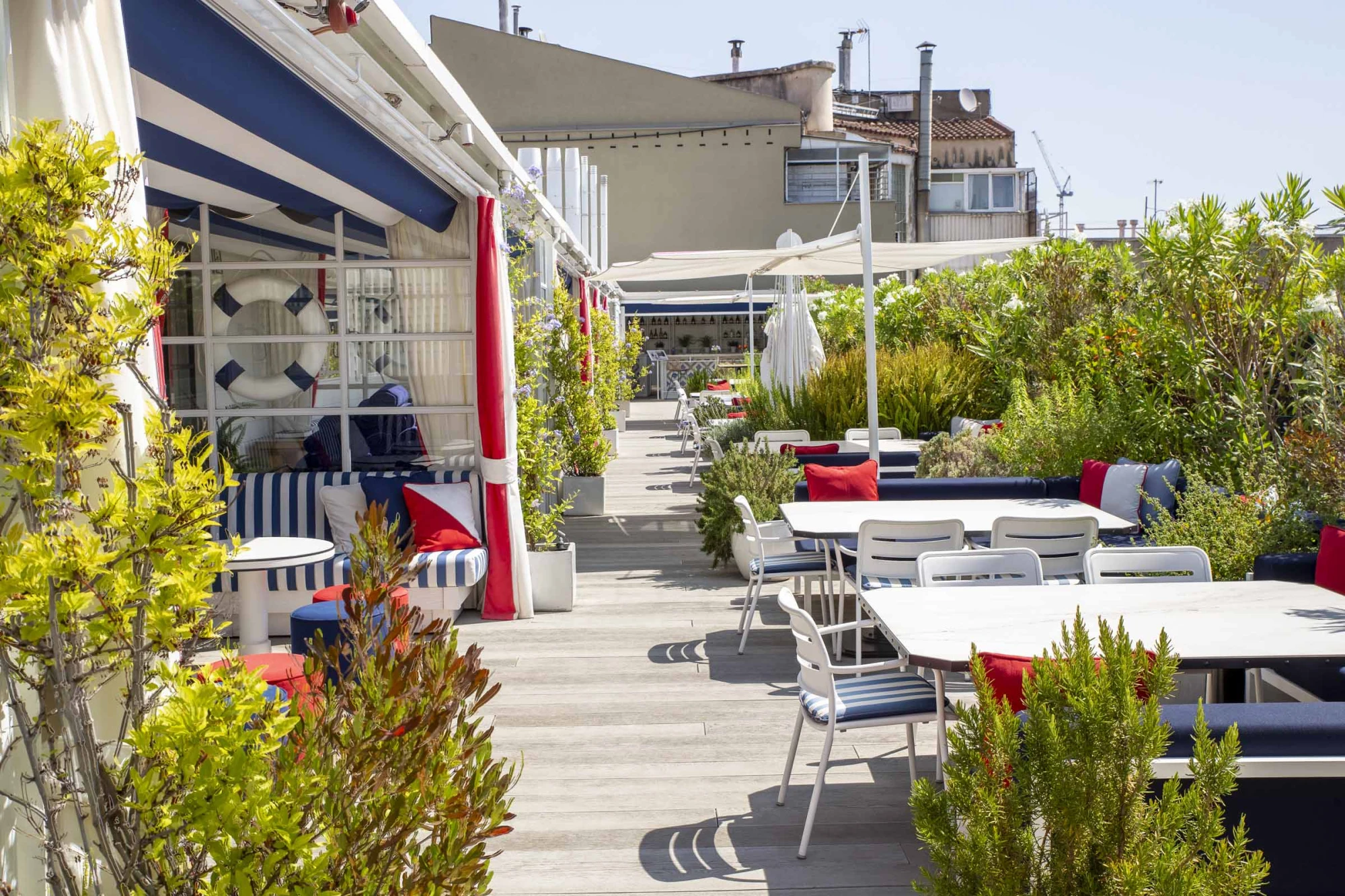 Urban Beach Club | Seventy Barcelona