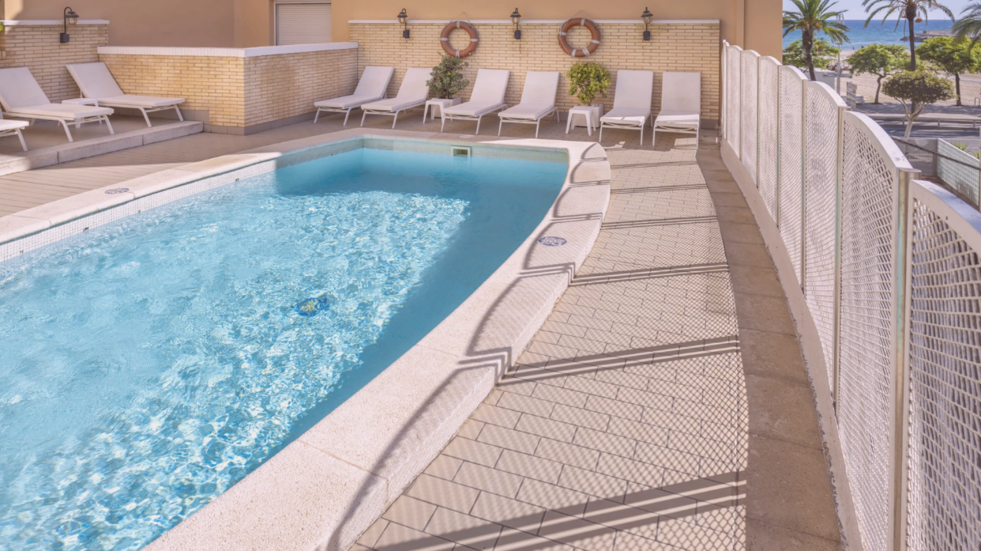 Hotel Rovira_Piscina