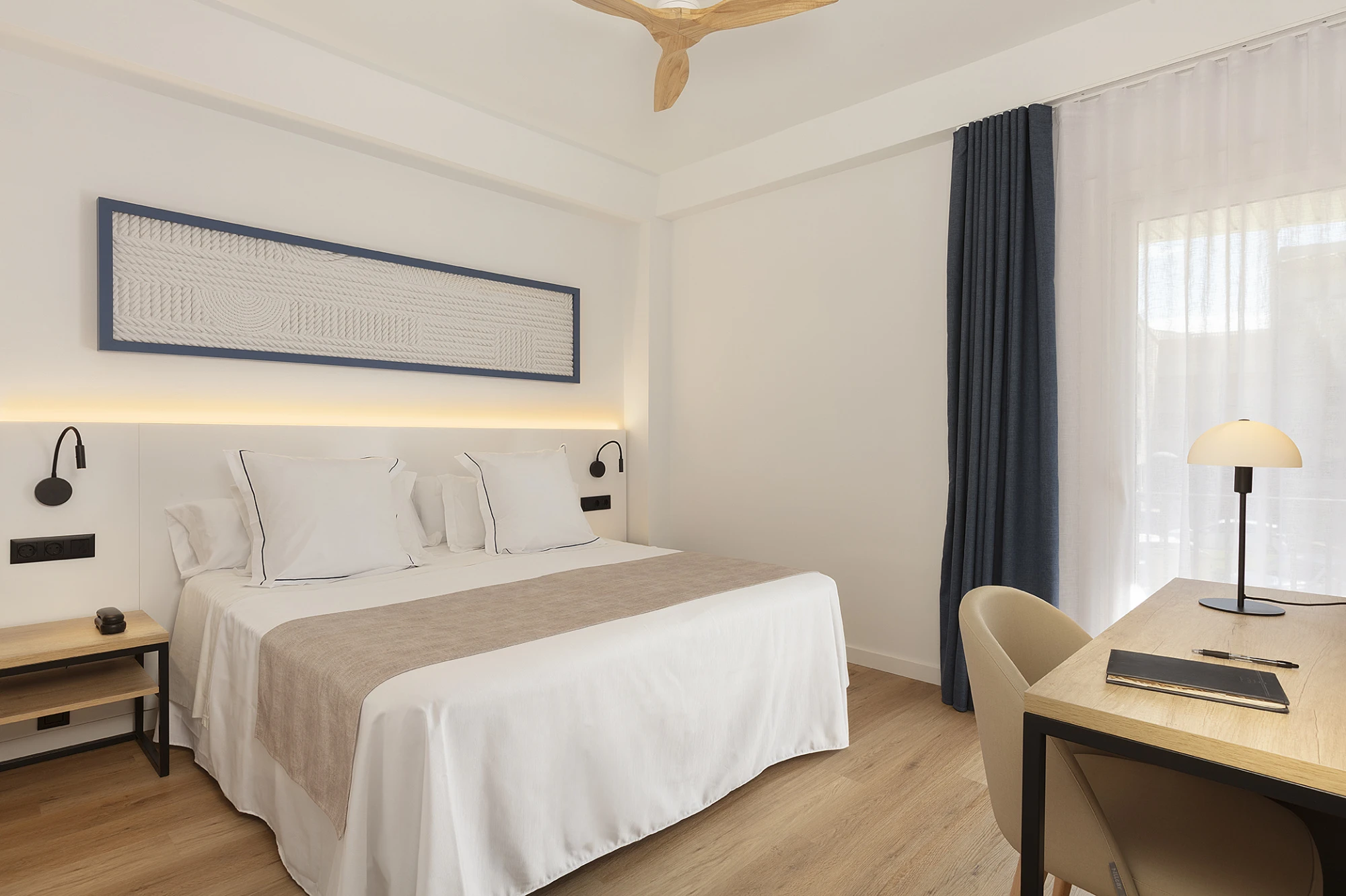 Hotel Rovira Junior Suite