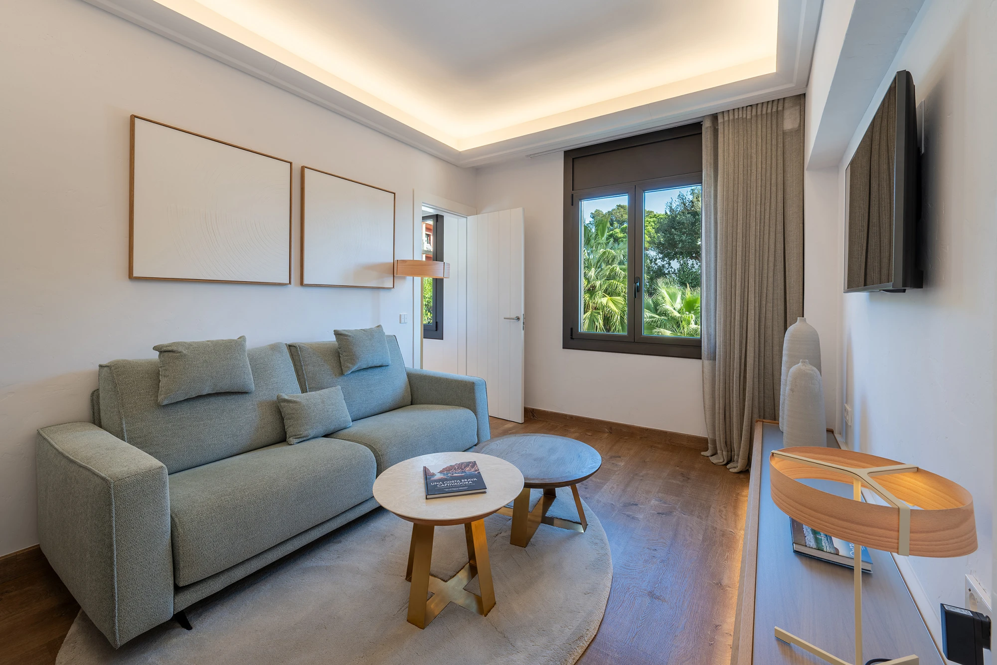 SALON PANORAMIC ROOM