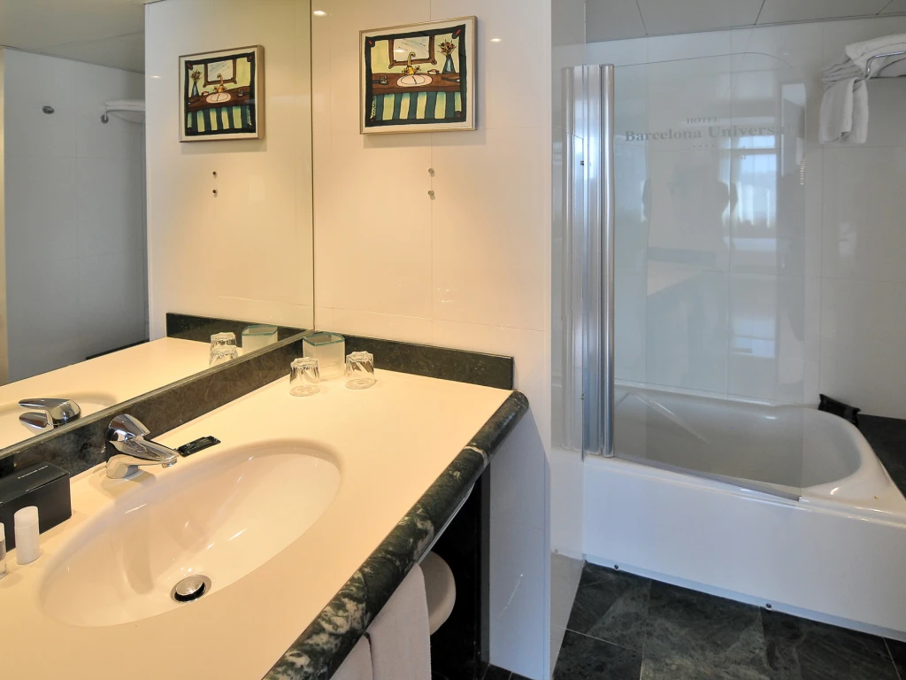 Baño - Superior | Hotel BCN Universal Superior | Hotel Barcelona Universal