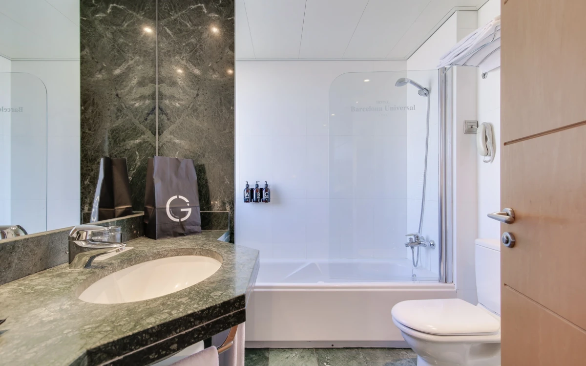 Baño - Privilege | Hotel BCN Universal Baño - Privilege | Hotel Barcelona Universal