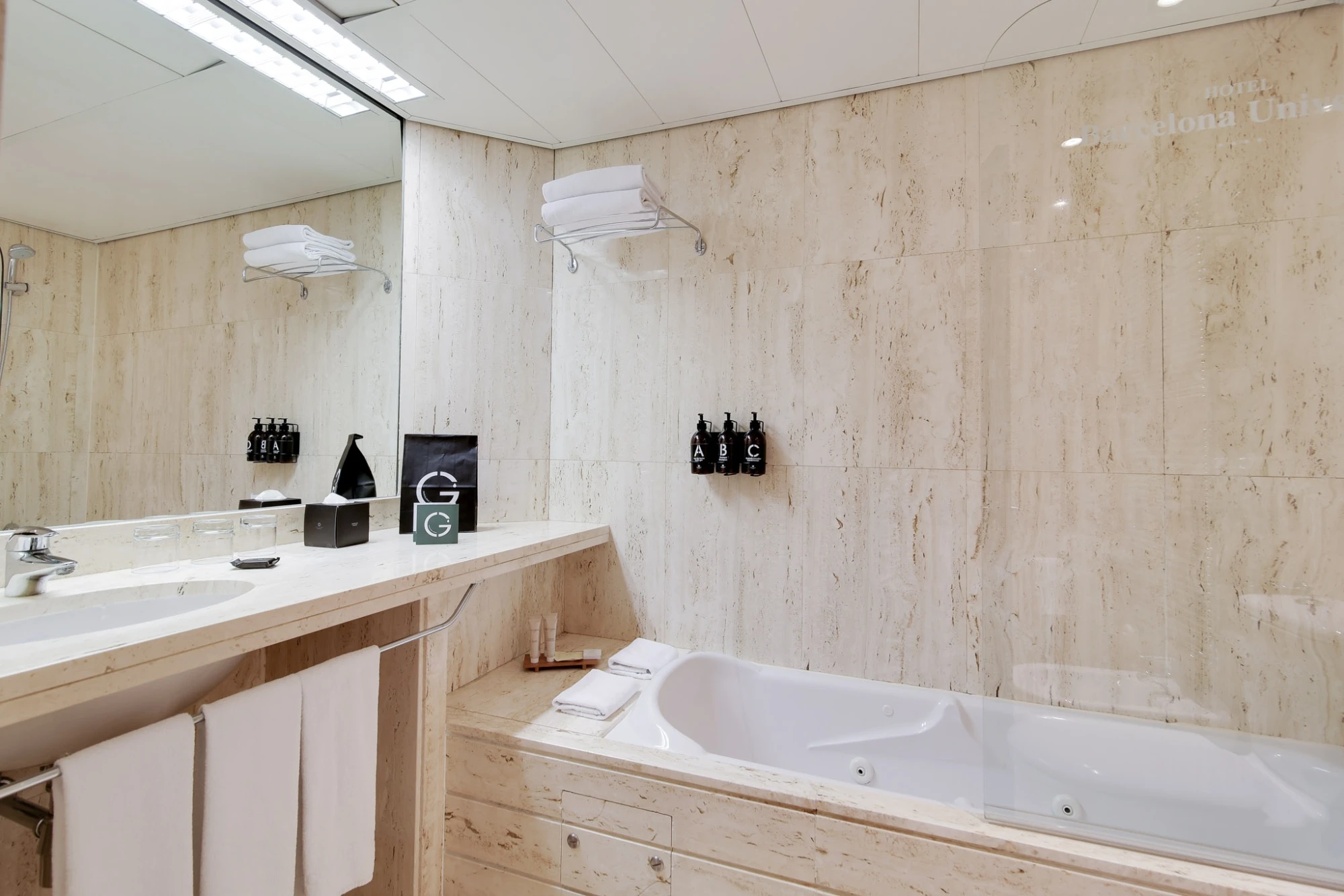 Baño - Jr Suite | Hotel Barcelona Universal