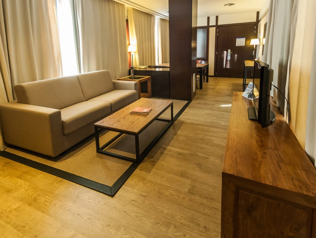 Jacuzzi Suite Skyline | Hotel BCN Universal Jacuzzi Suite Skyline | Hotel BCN Universal