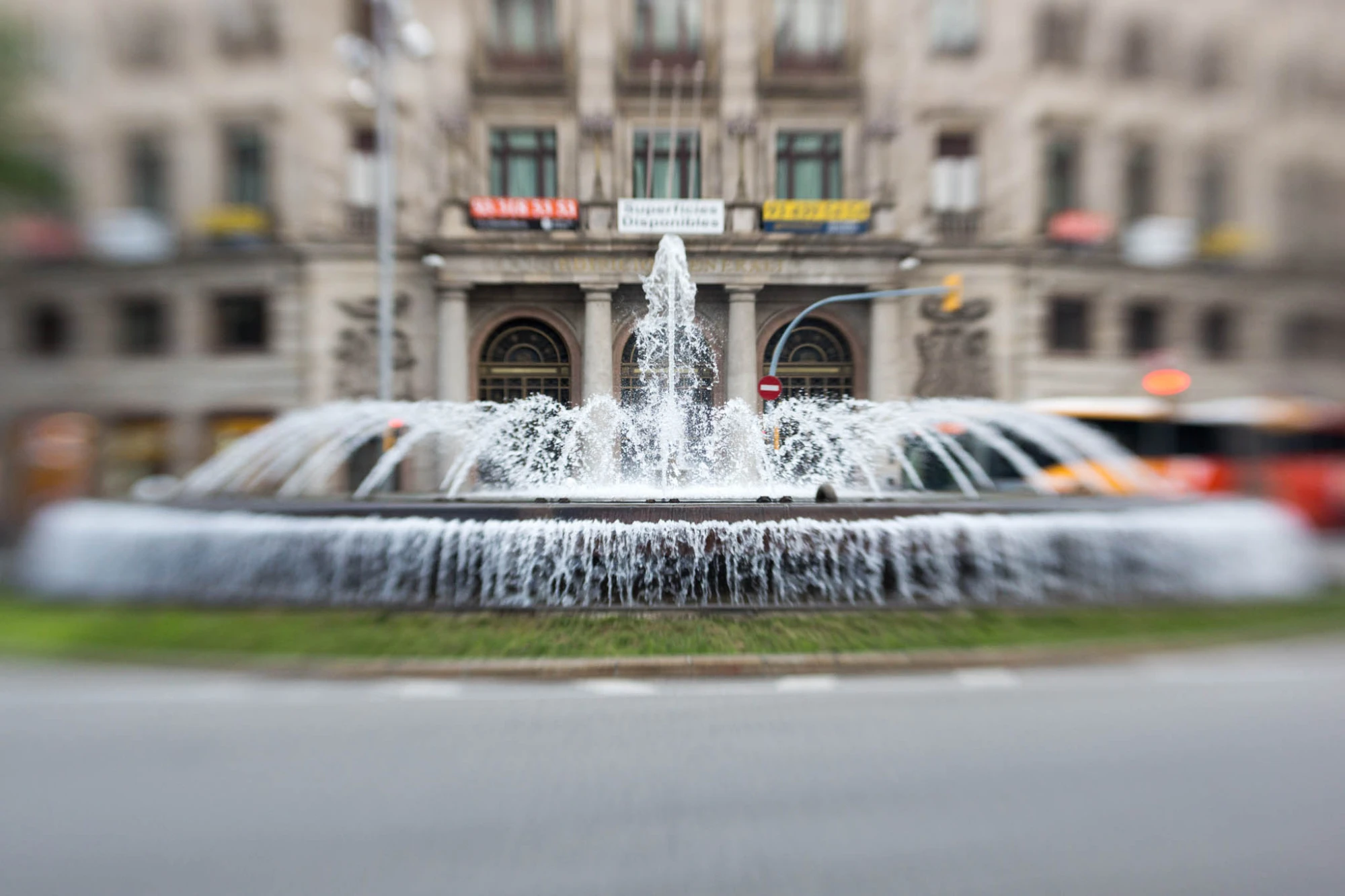 Fuente Monumental Paseo de Gracia - Barcelona