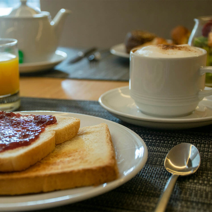 services-breakfast.jpeg