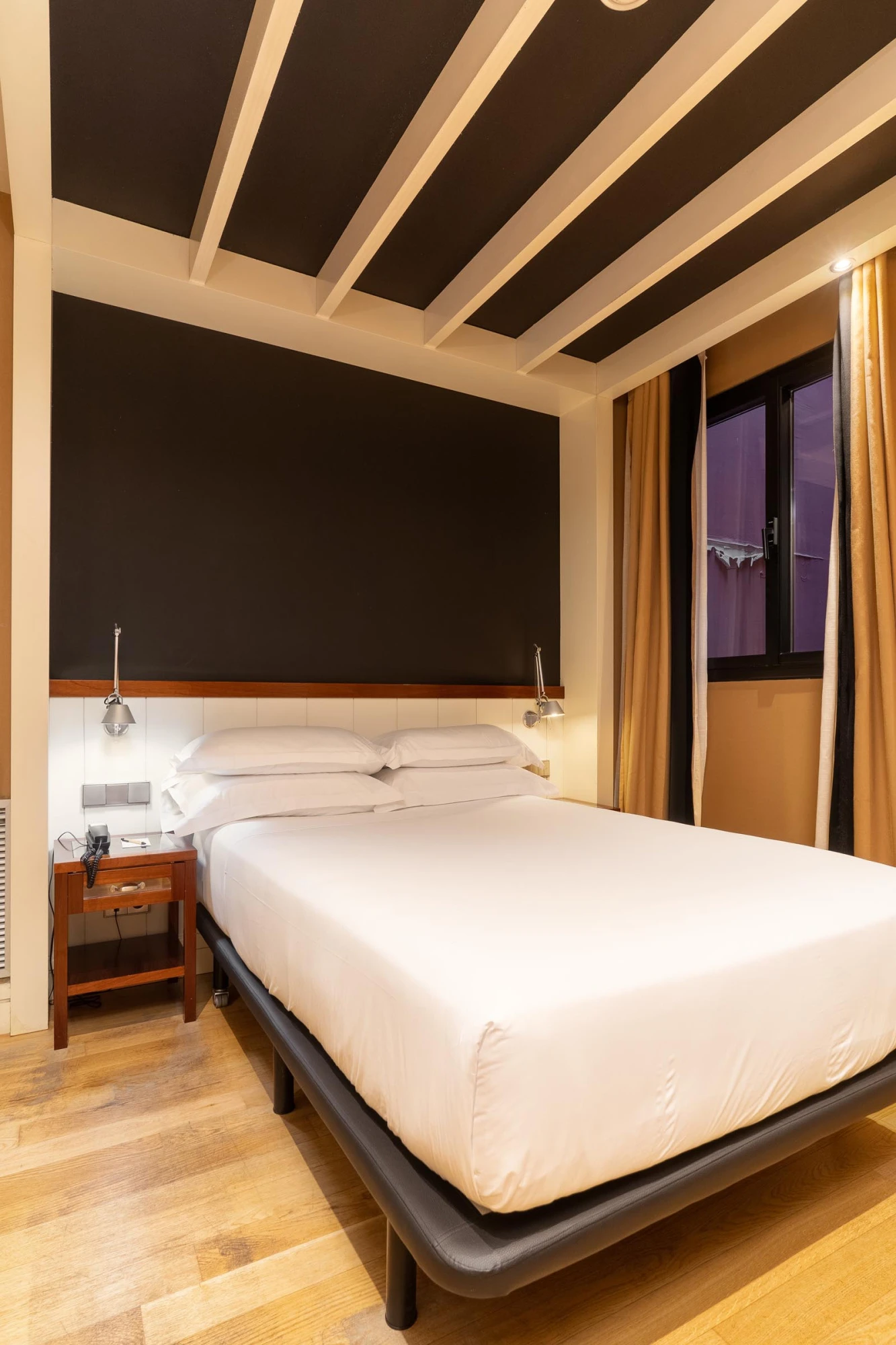 Basic Individual (806) | U232 Hotel Barcelona