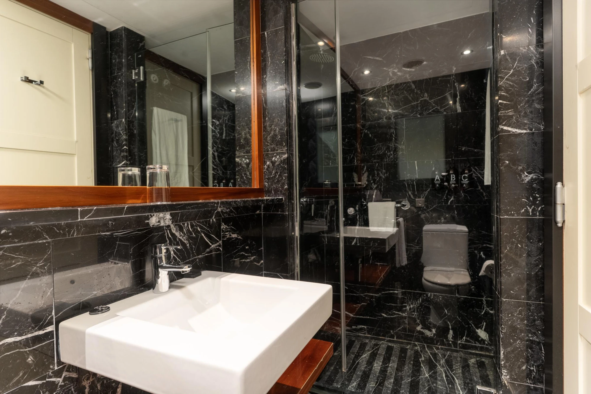 Basic Individual (806) | U232 Hotel Barcelona