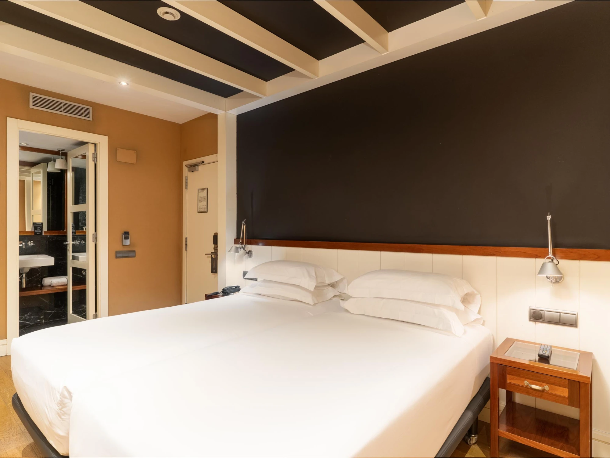 Basic Doble (902) | U232 Hotel Barcelona