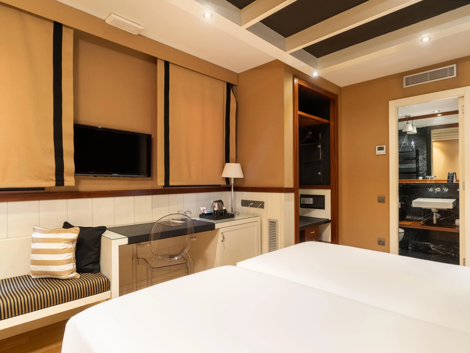 Basic Doble (902) | U232 Hotel Barcelona