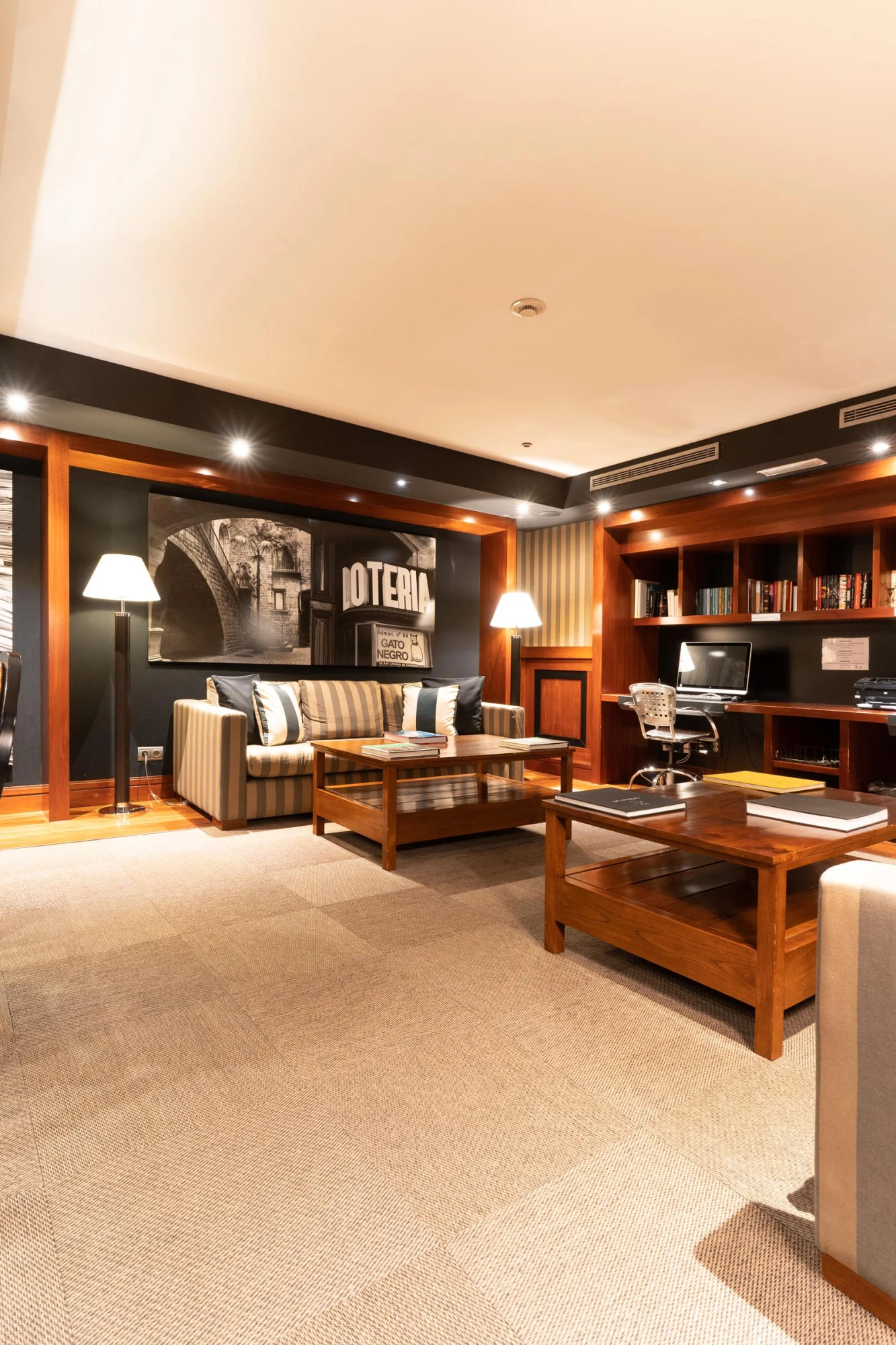 Business Center | U232 Hotel Barcelona