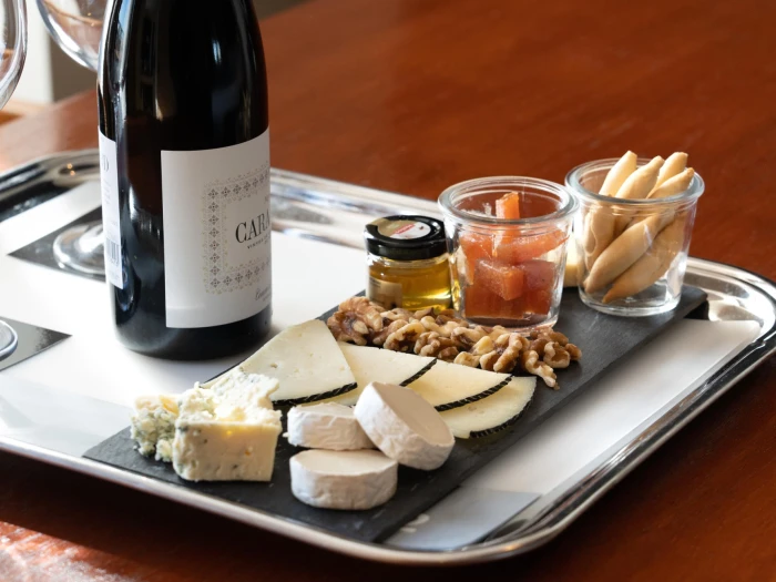 Maridaje Quesos & Vino | U232 Hotel Barcelona Maridaje Quesos & Vino | U232 Hotel Barcelona