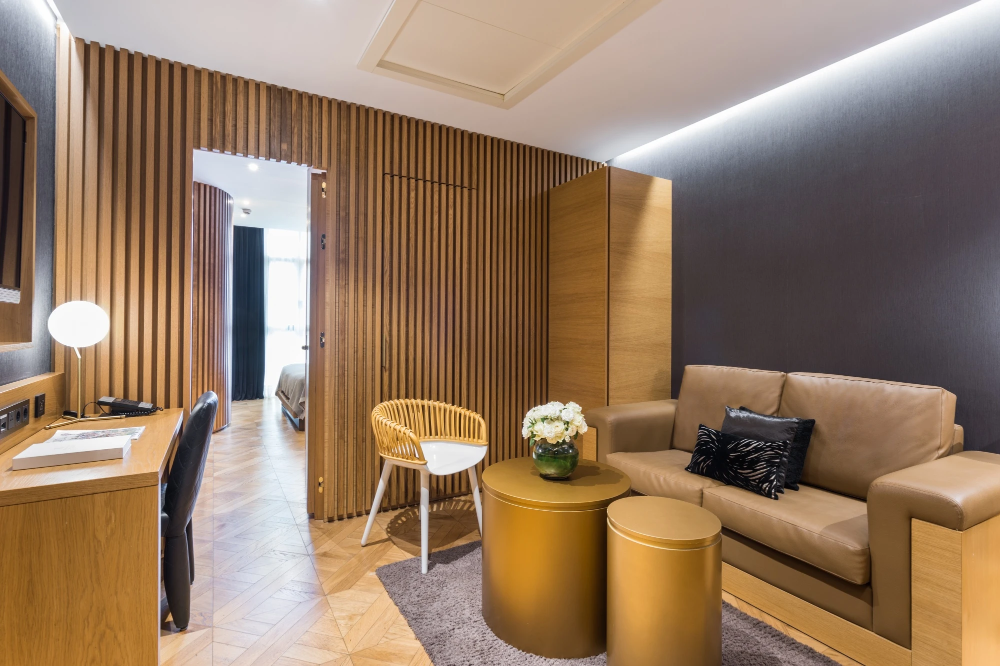 MH FAMILY ROOM 851031