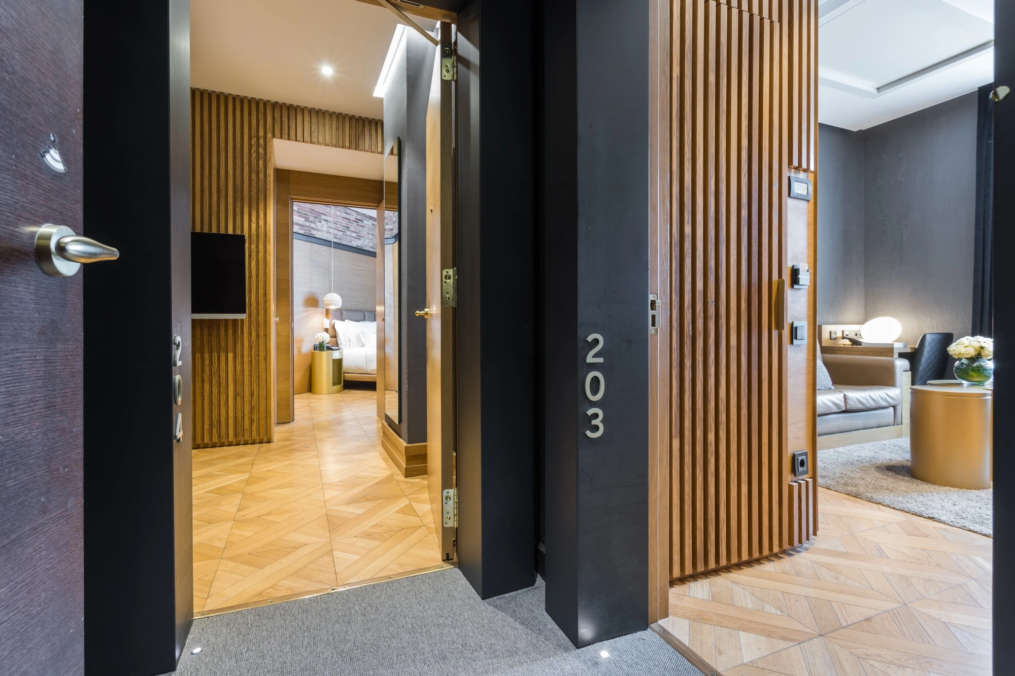 MH FAMILY SUITE 851014