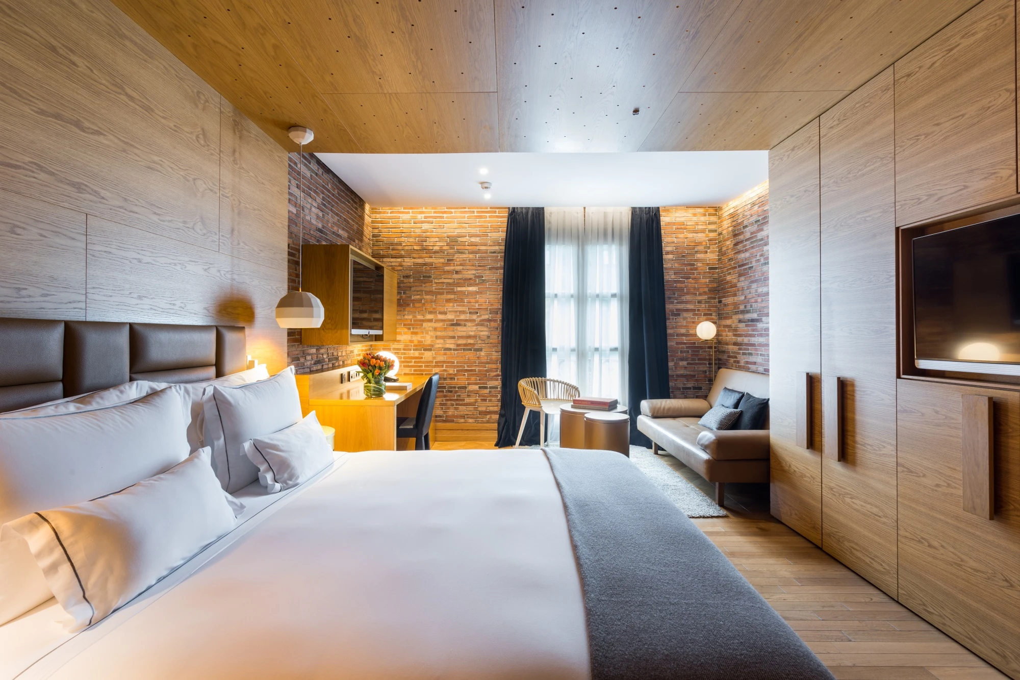 MH JUNIOR BARCELONA 851106