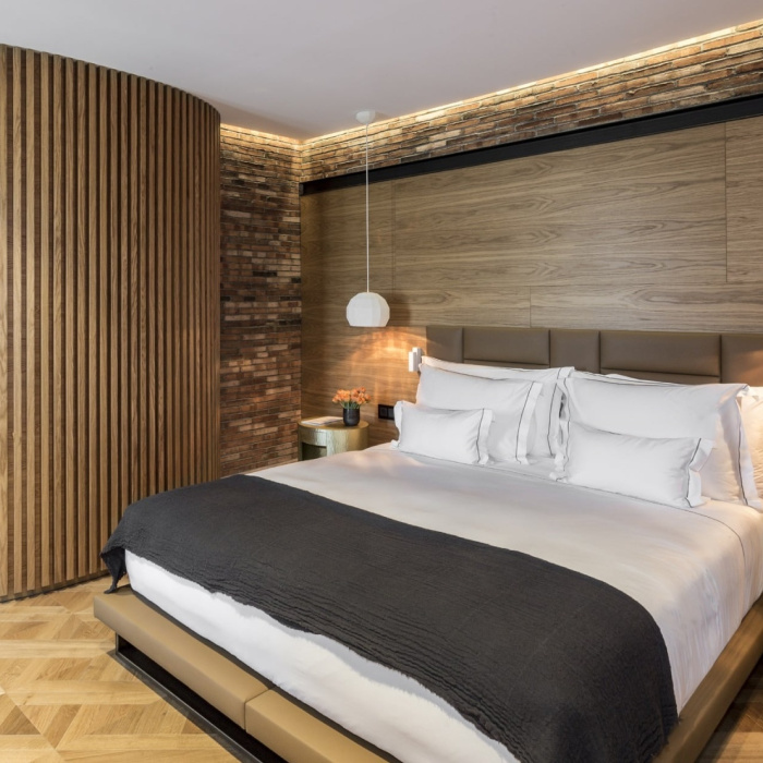 Mh syute paseo gracia 2400 baja Mh syute paseo gracia 2400 baja