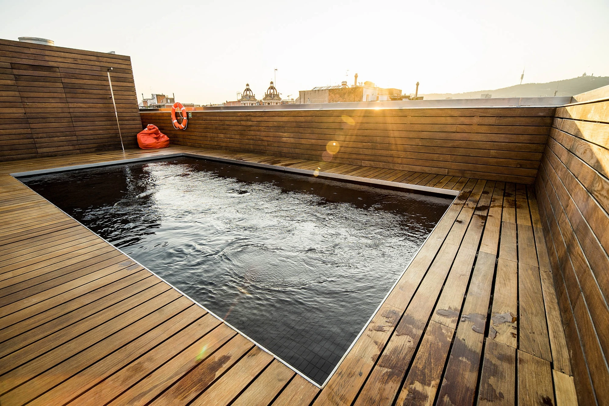 Piscina rooftop | Hotel SOHO Barcelona