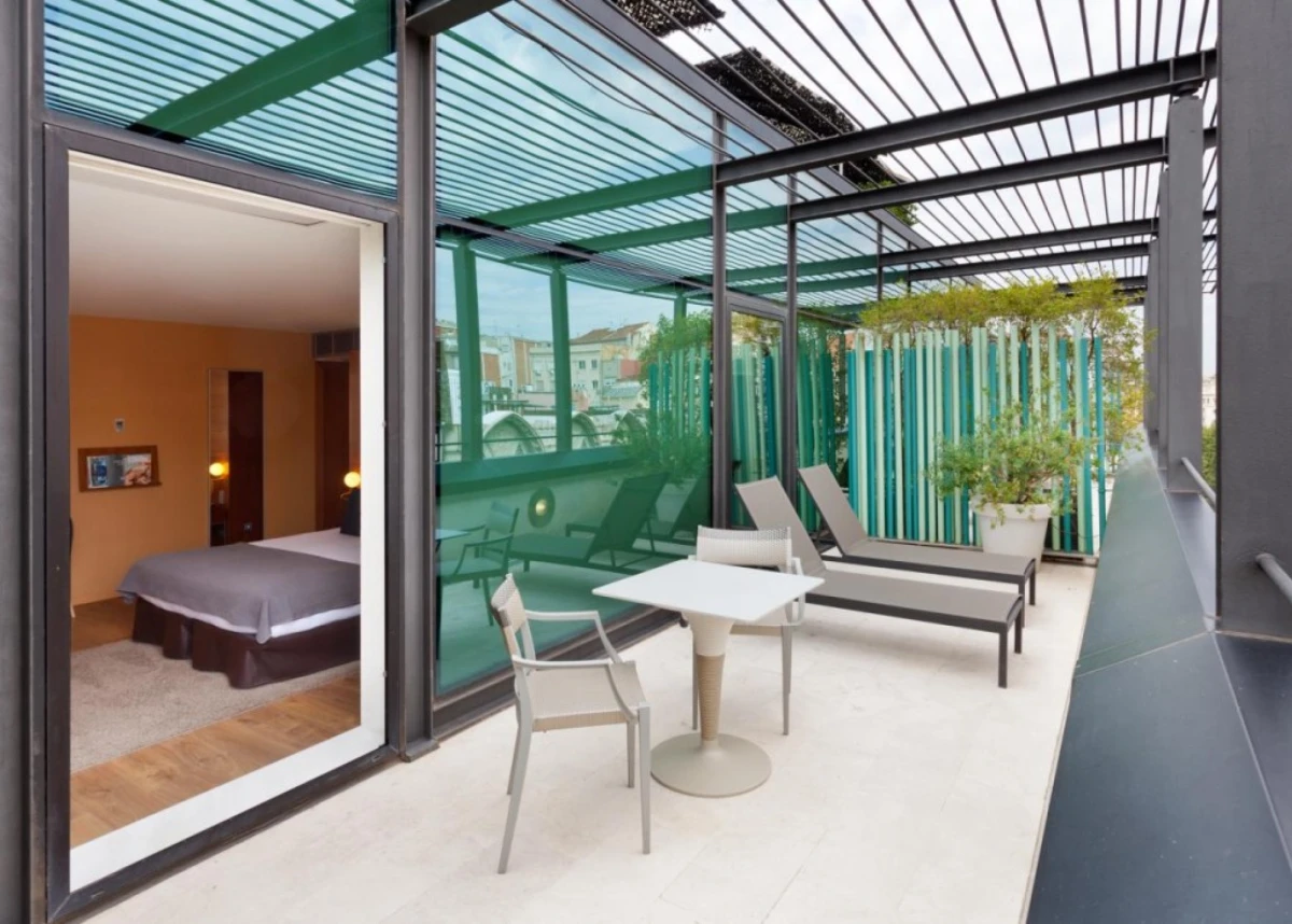 habitacion-ejecutiva-terraza.jpeg