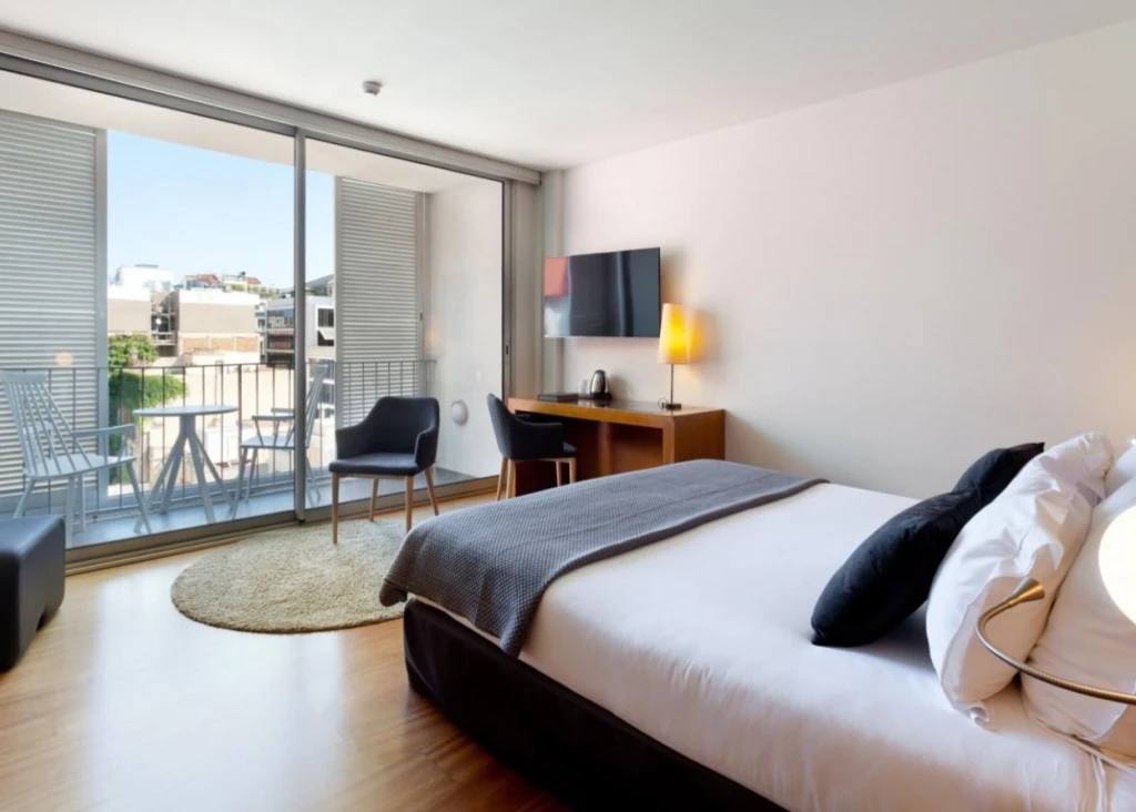 habitacion-urban-balcon.jpeg