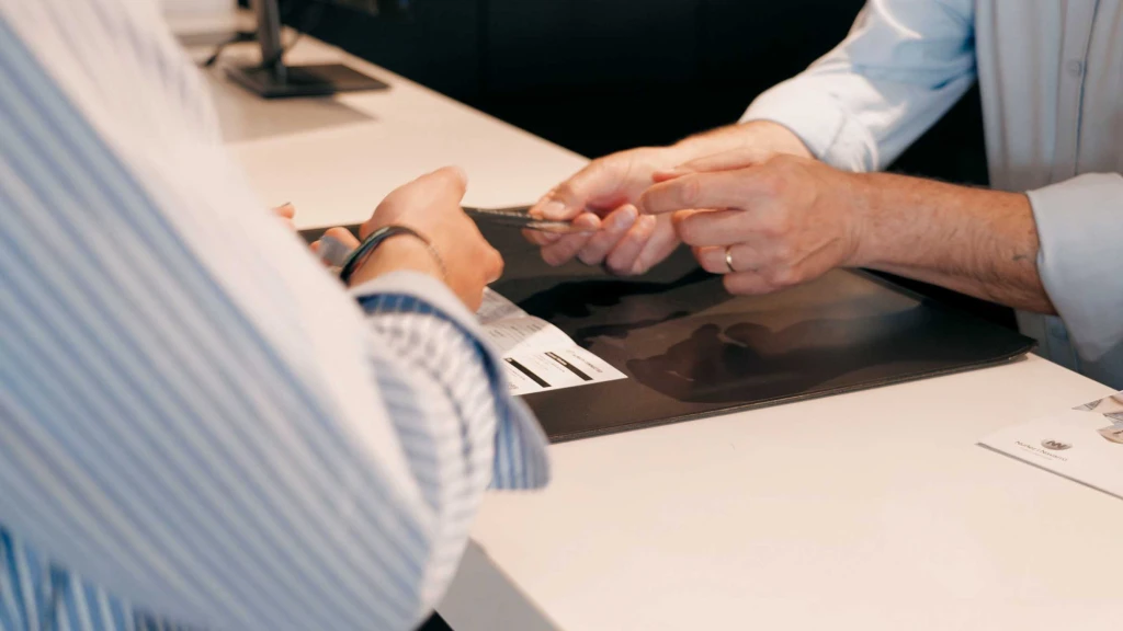 Check-in Online | Hotel Paral·lel - Barcelona Check-in Online | Hotel Paral·lel - Barcelona