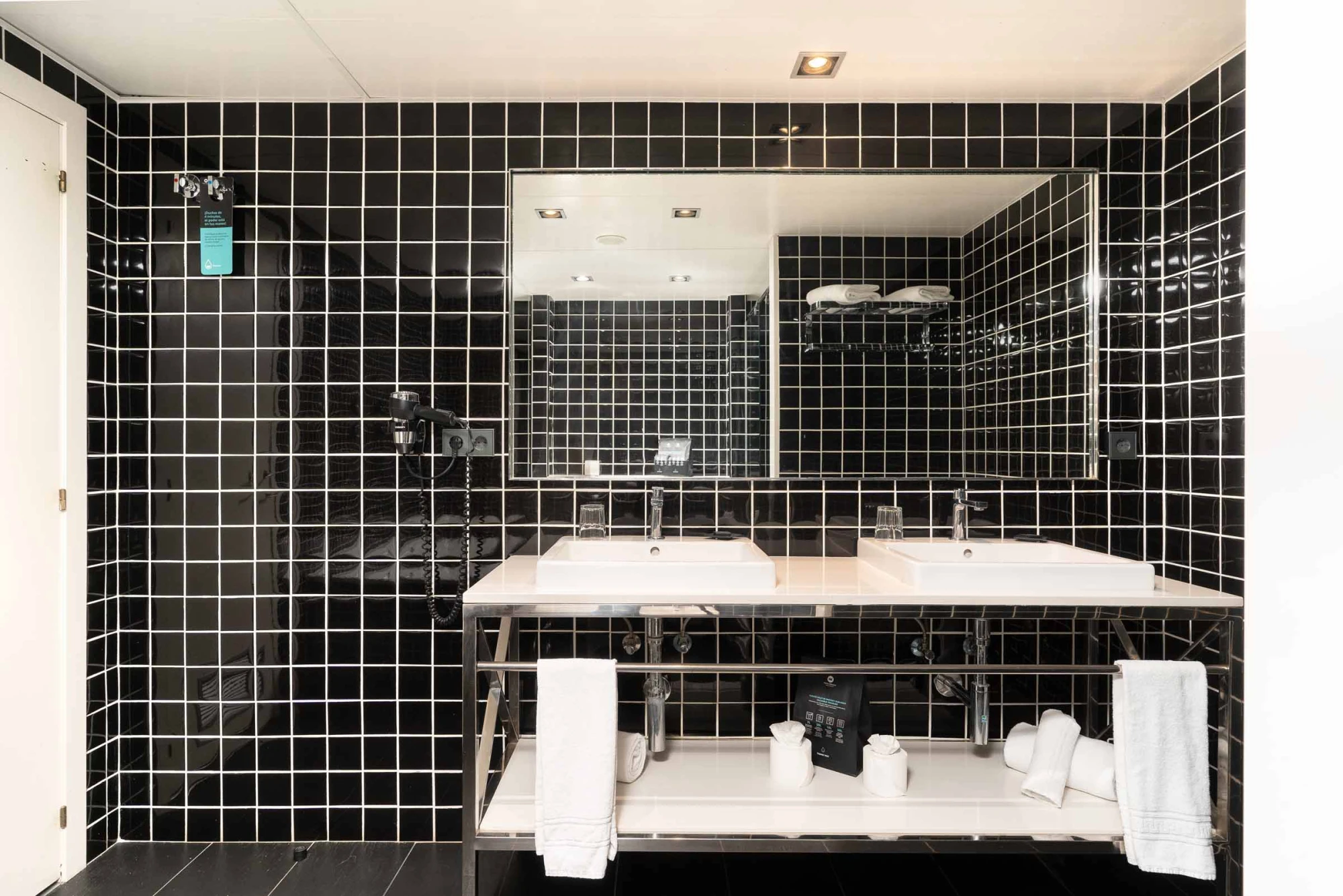 Baño - Family Deluxe | Hotel Paral·lel