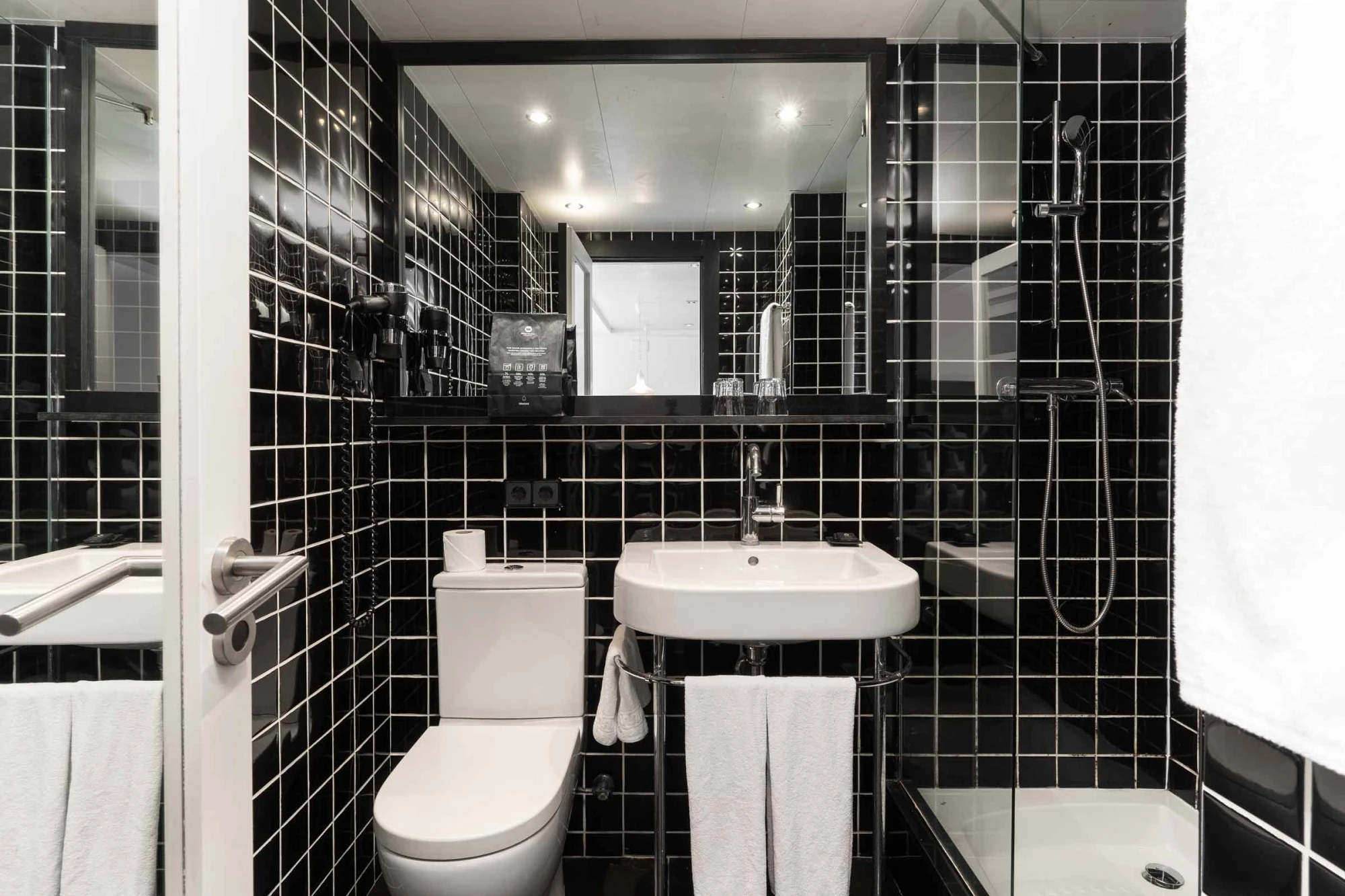 Baño - Superior con Terraza | Hotel Paral·lel