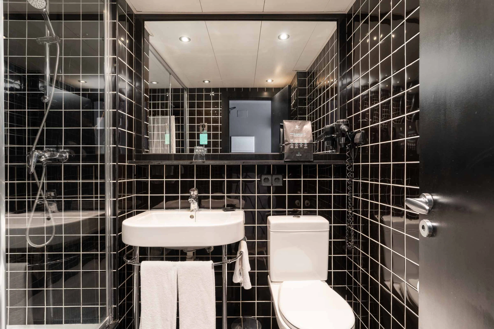 Baño - Habitación Individual | Hotel Paral·lel