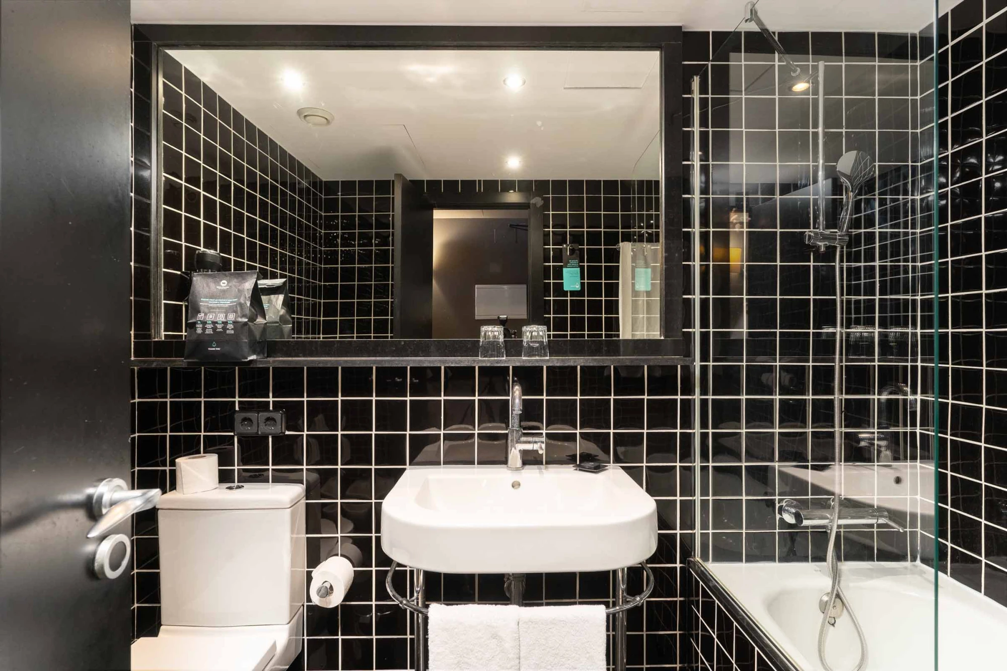 Baño - Habitación Doble o Twin | Hotel Paral·lel