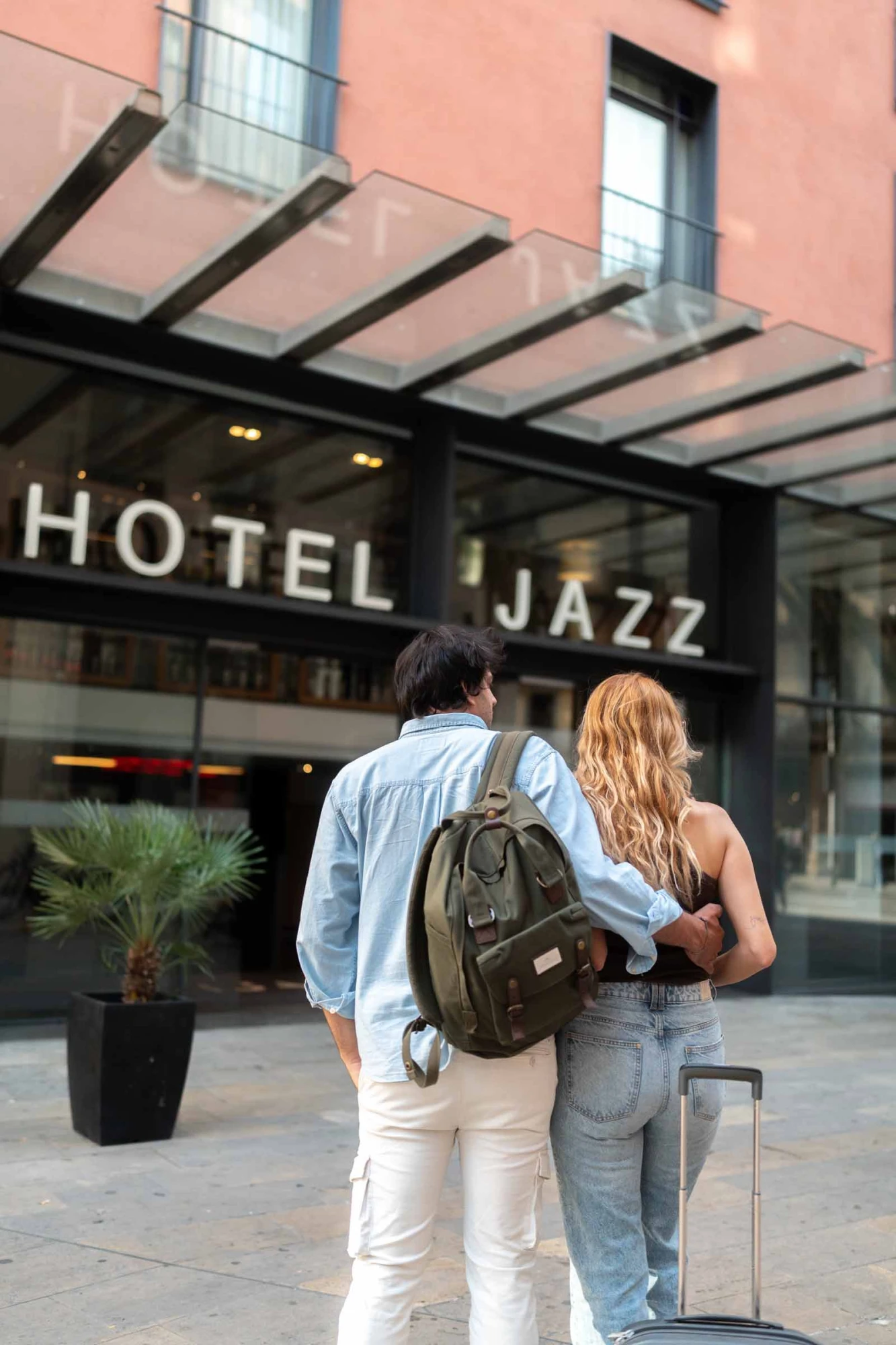 Última Llamada a Barcelona | Hotel Jazz