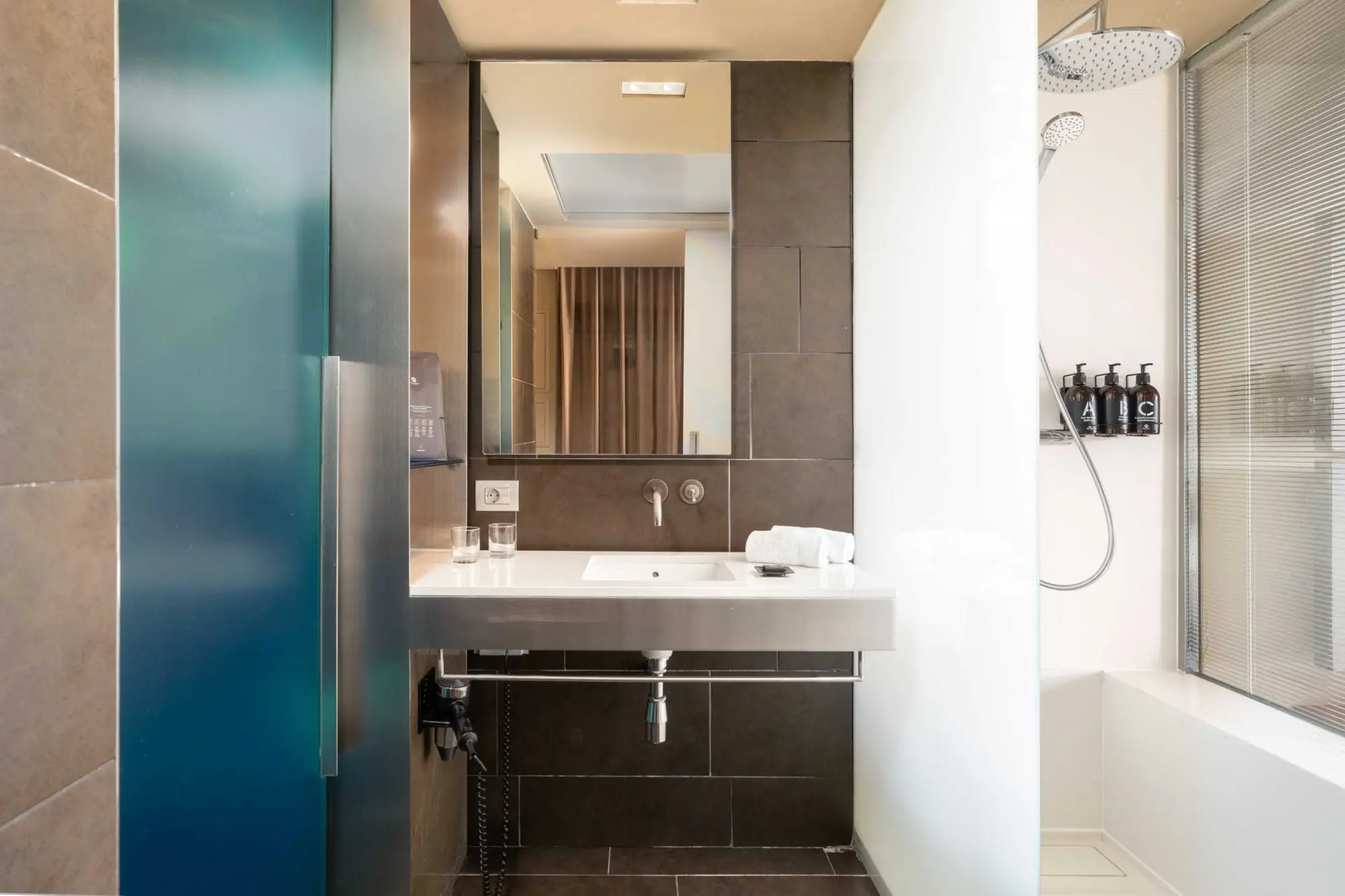 Baño - Habitación Doble | B-Hotel BCN